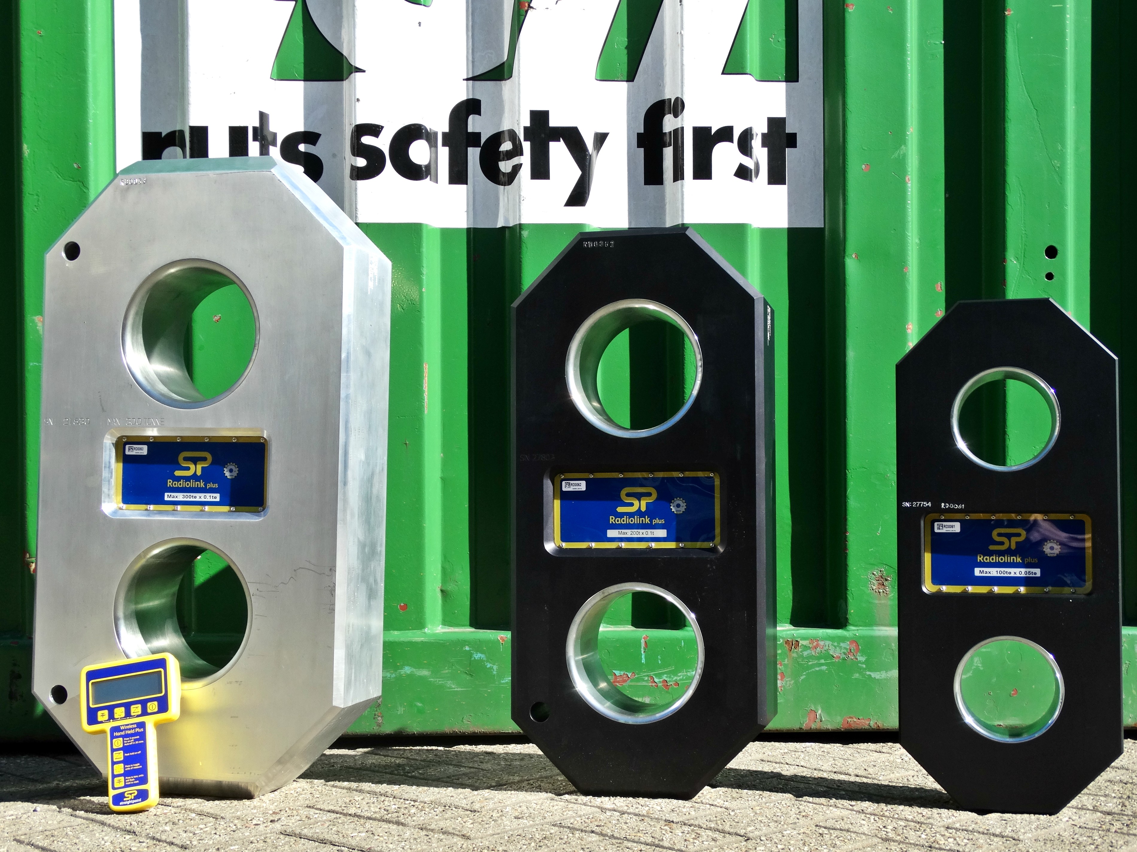 Loadlinks with various WLL next to each other in size order